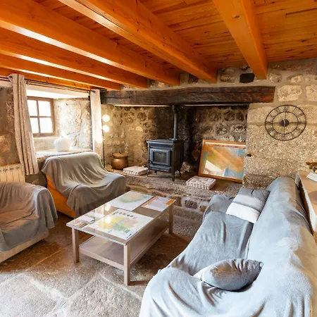 Au P'tit Bonheur D'aubrac 5/7 Personnes